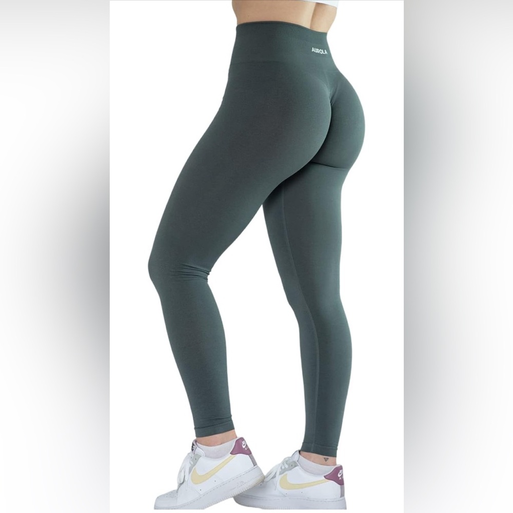 Aurola seamless scrunch legging 25” (NWT)